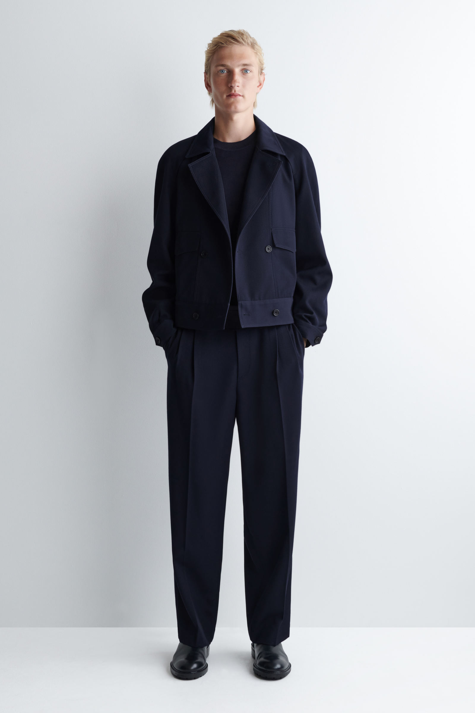 美品 COS ダブルブレストウールブレザー リラックス 44 黒 DOUBLE-BREASTED WOOL BLAZER ダブルブレストウールブレザー