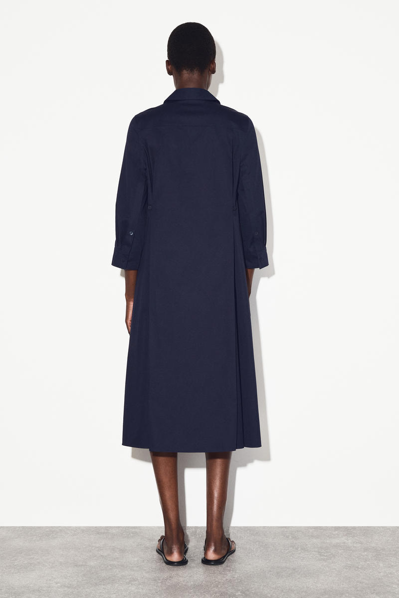 COS ボリュームのあるマキシシャツドレス