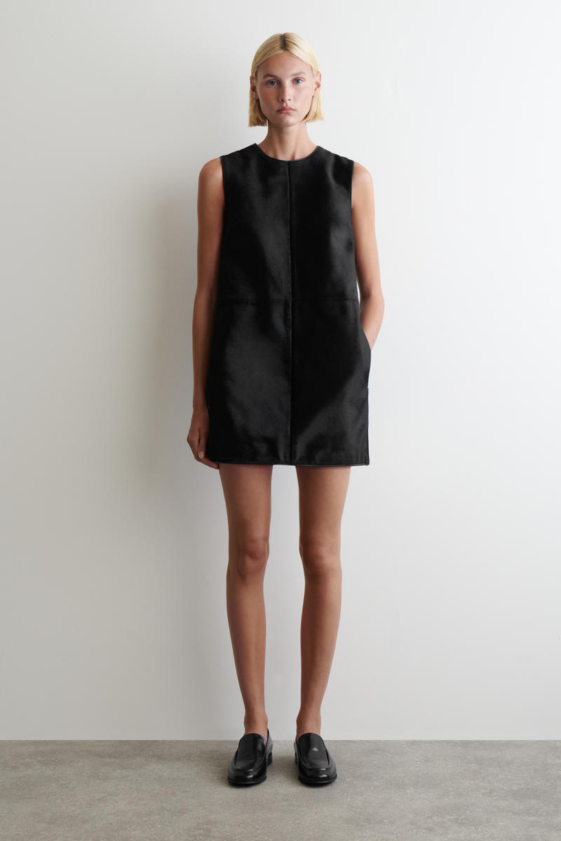 COS ポニーヘアミニドレス