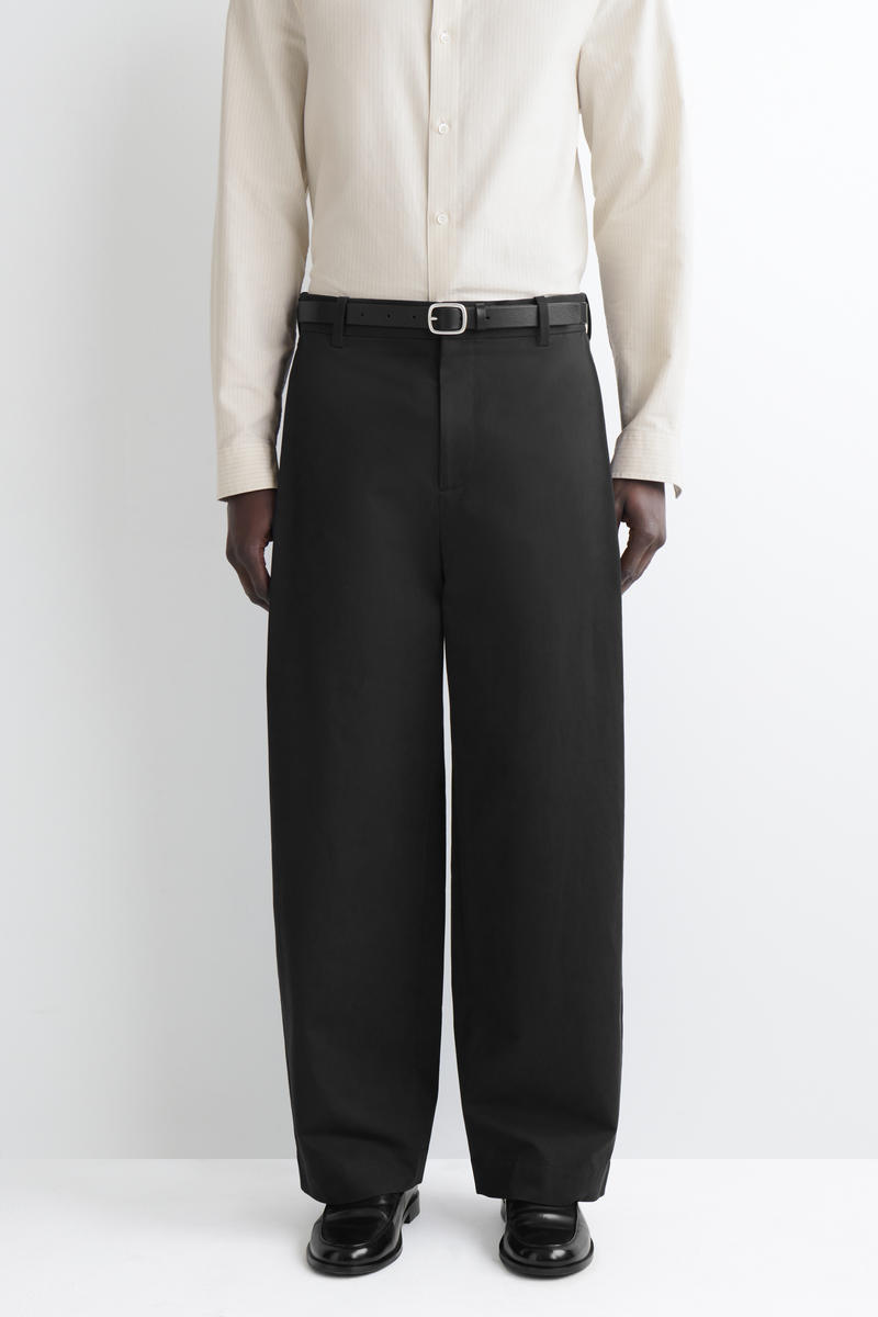 COS ワイドレッグコットンパンツ