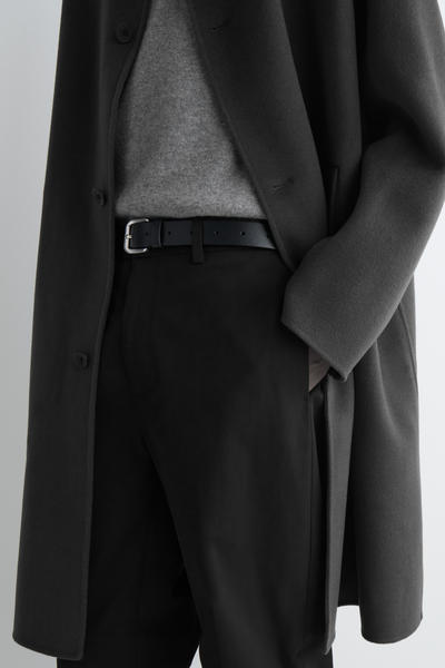 COS コットンストレートレッグチノ