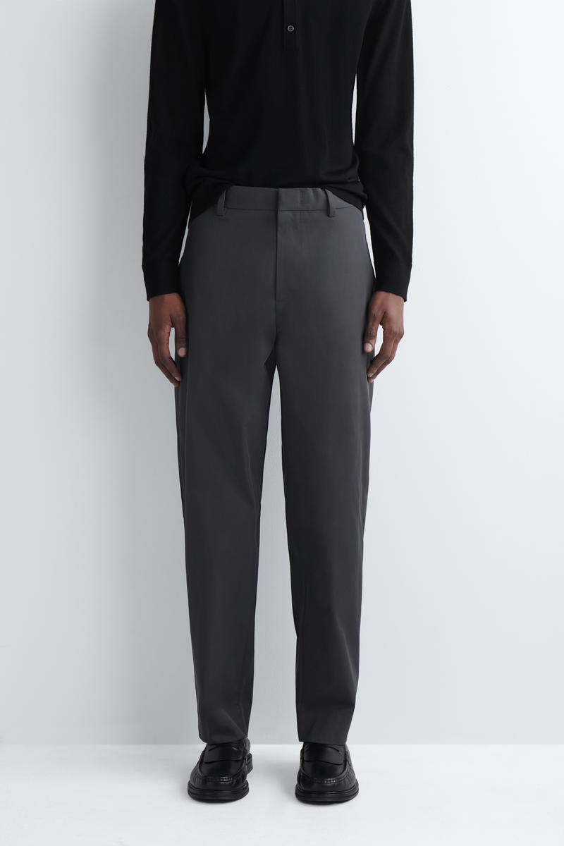 COS コットンストレートレッグチノ