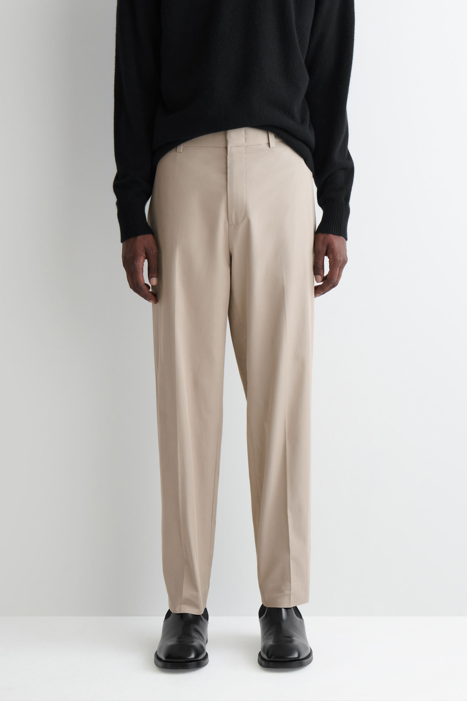 COTTON STRAIGHT-LEG CHINOS コットンストレートレッグチノ ベージュ