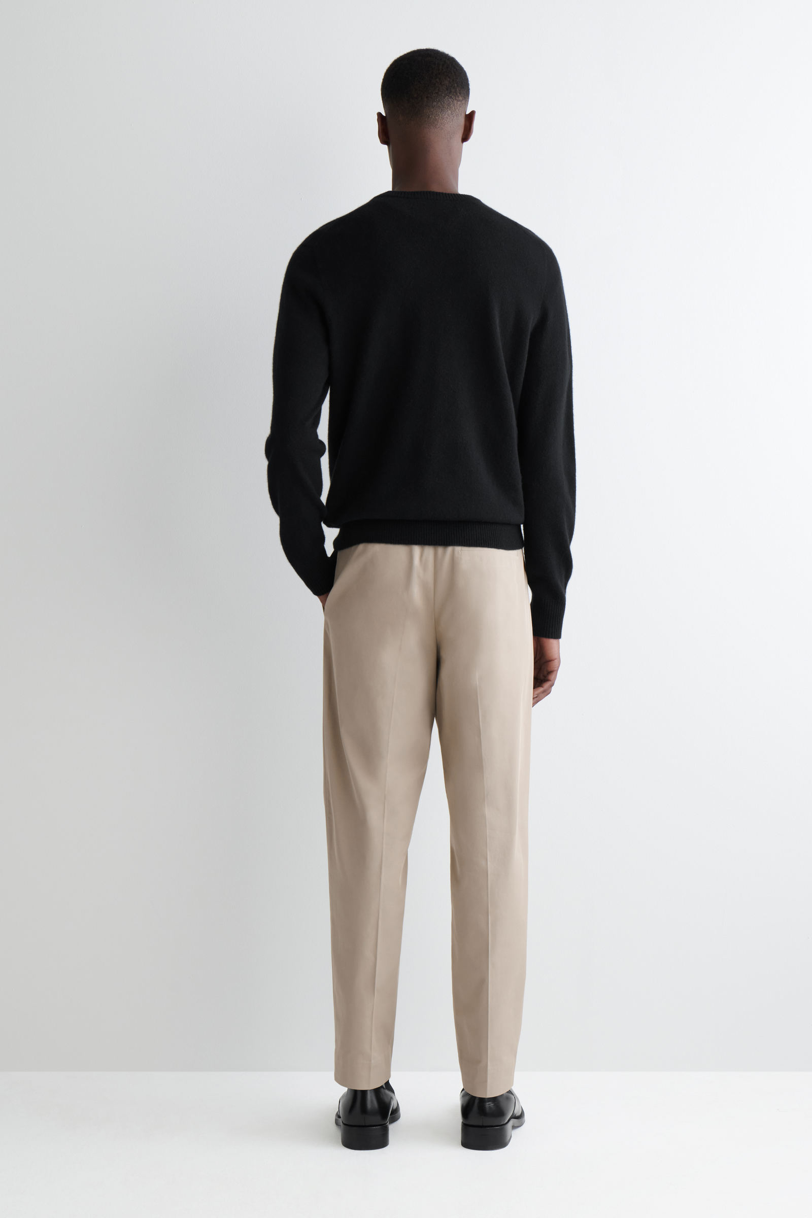 COTTON STRAIGHT-LEG CHINOS コットンストレートレッグチノ ベージュ
