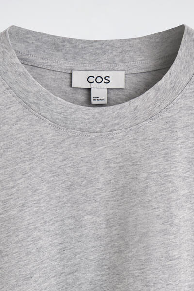 COS リラックスライトウェイトコットンTシャツ