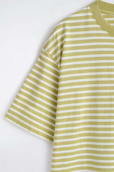 COS オーバーサイズ ライトウェイトコットンTシャツ