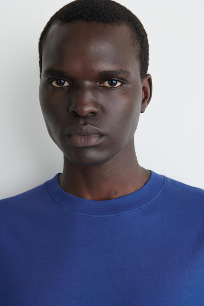 COS オーバーサイズ ライトウェイトコットンTシャツ