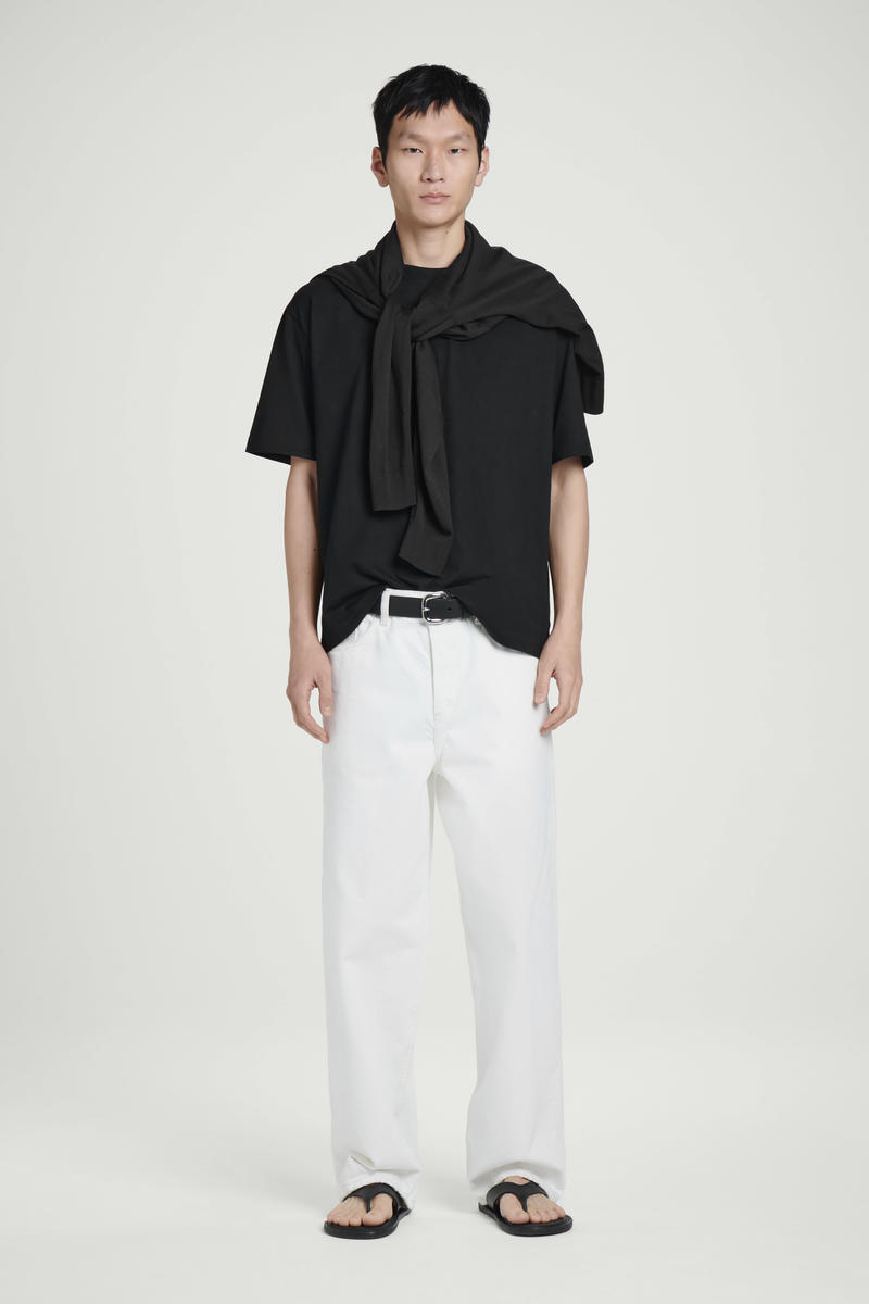 COS オーバーサイズ ライトウェイトコットンTシャツ