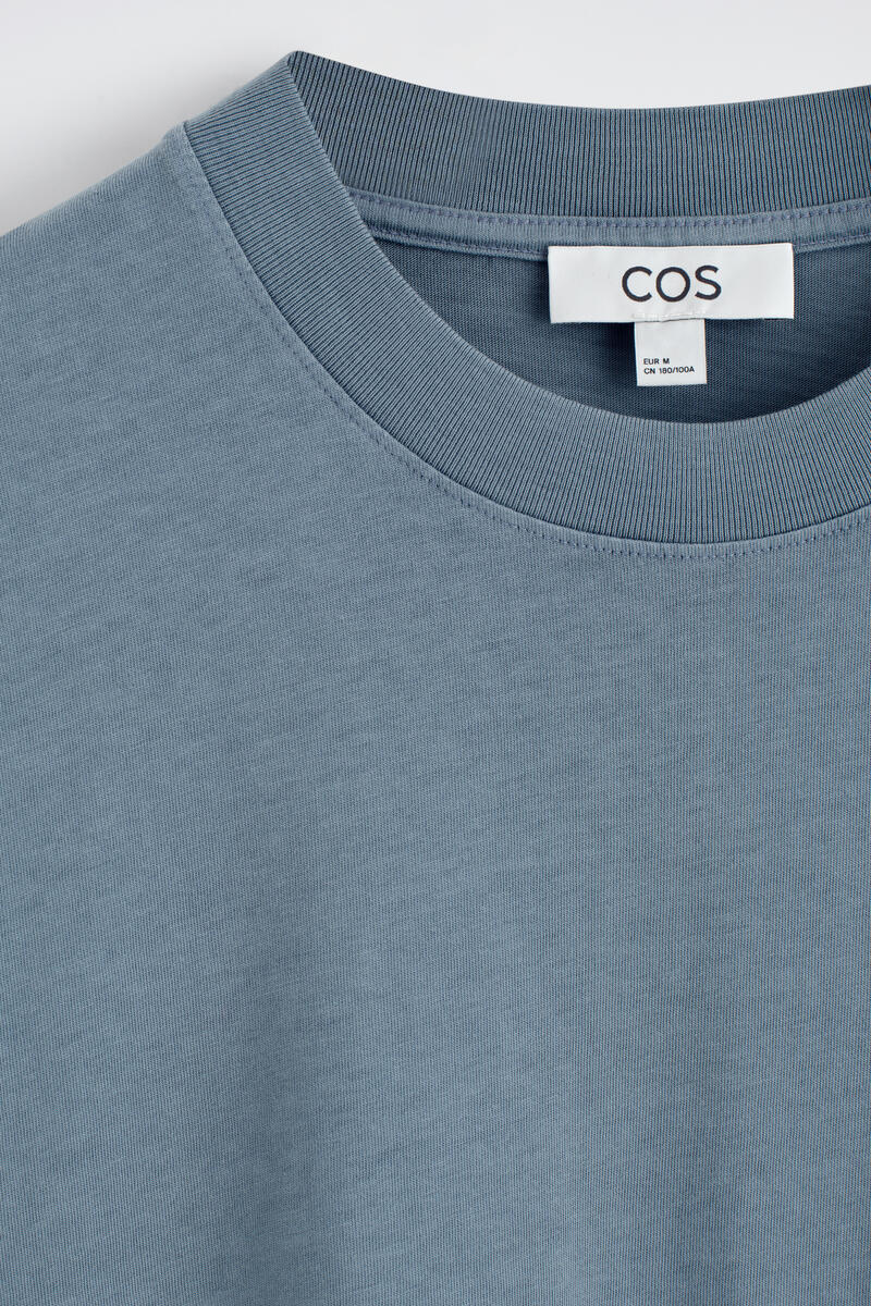 COS オーバーサイズ ライトウェイトコットンTシャツ