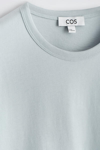 COS ライトウェイト ブラッシュドコットンTシャツ
