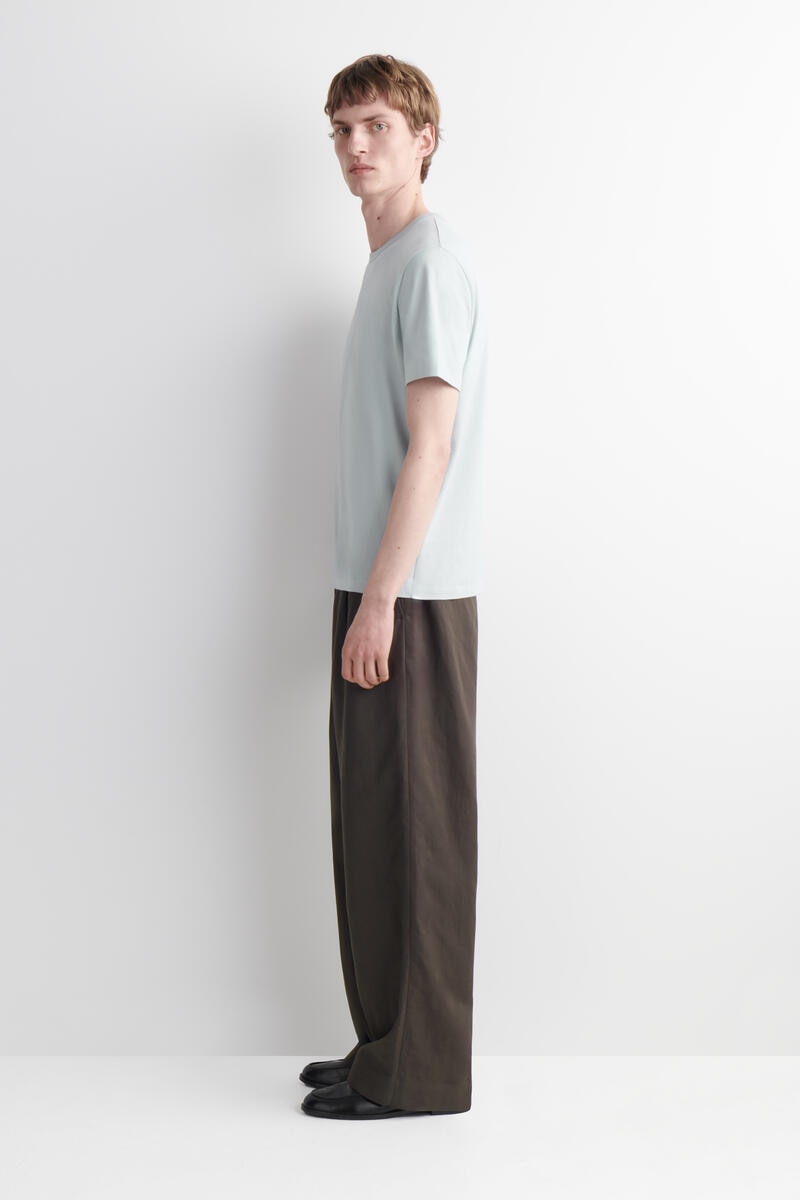 COS ライトウェイト ブラッシュドコットンTシャツ