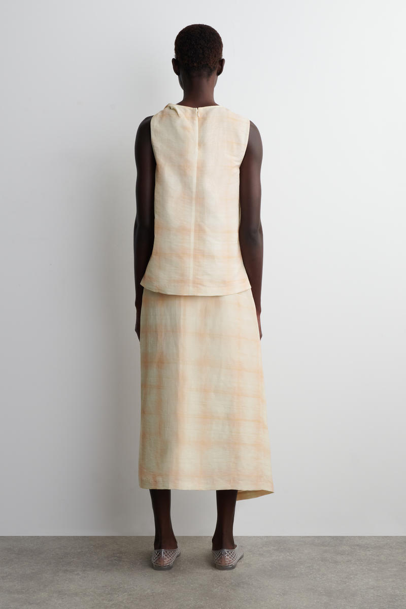 COS チェックツイストショルダートップス