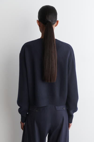 COS メリノウールカーディガン