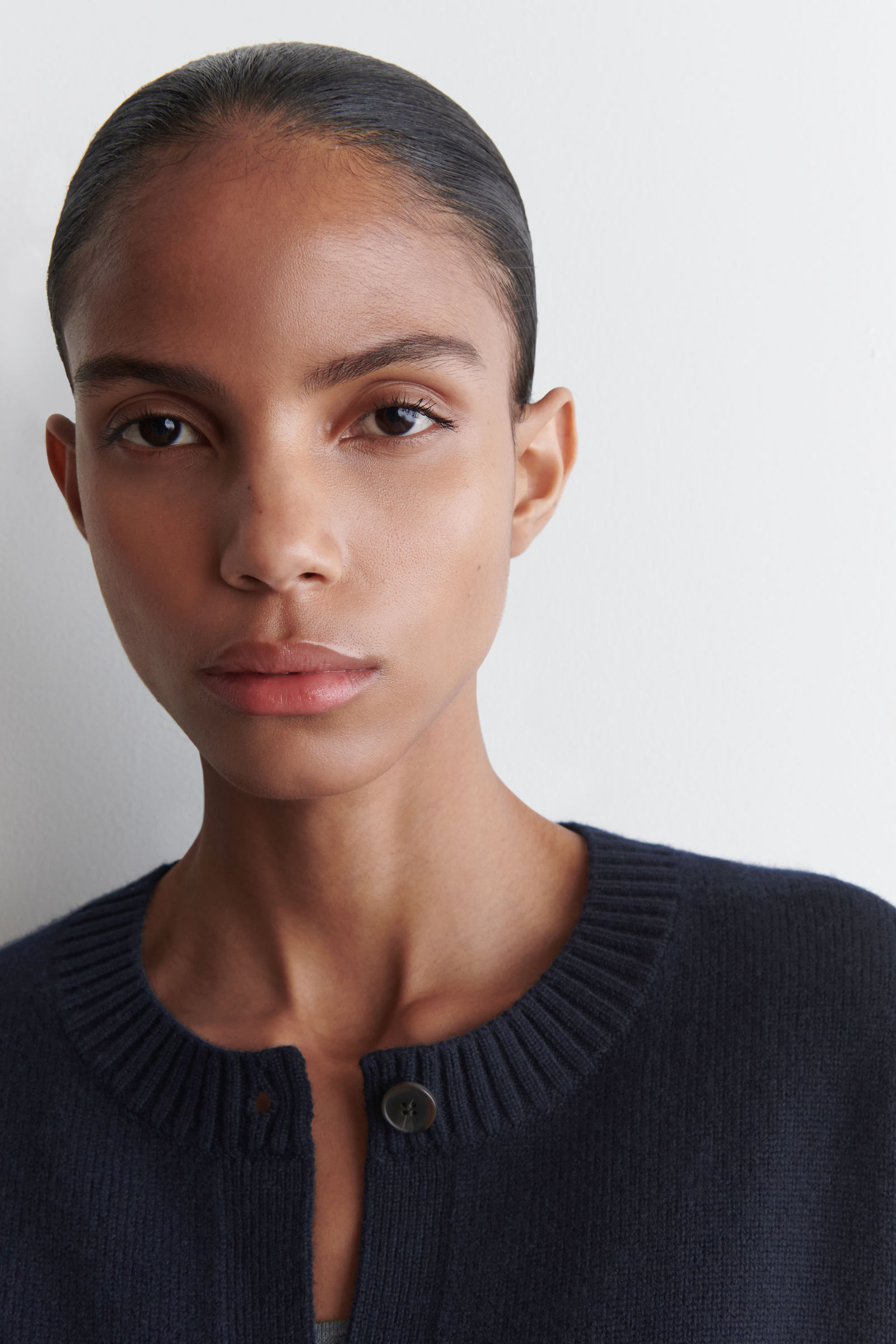 MERINO WOOL CARDIGAN メリノウールカーディガン ネイビー｜COS コス