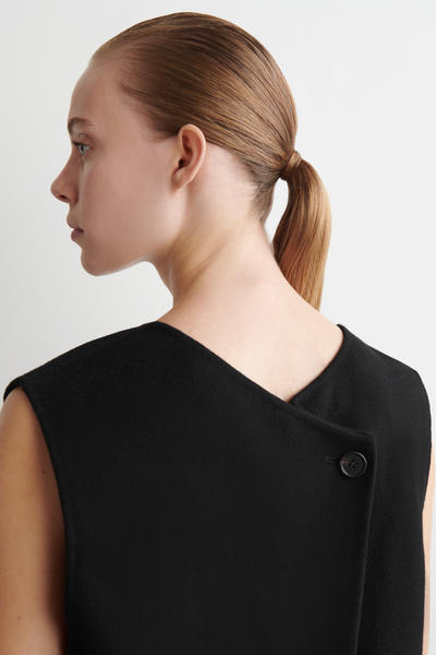 COS ダブルフェイスウールベスト