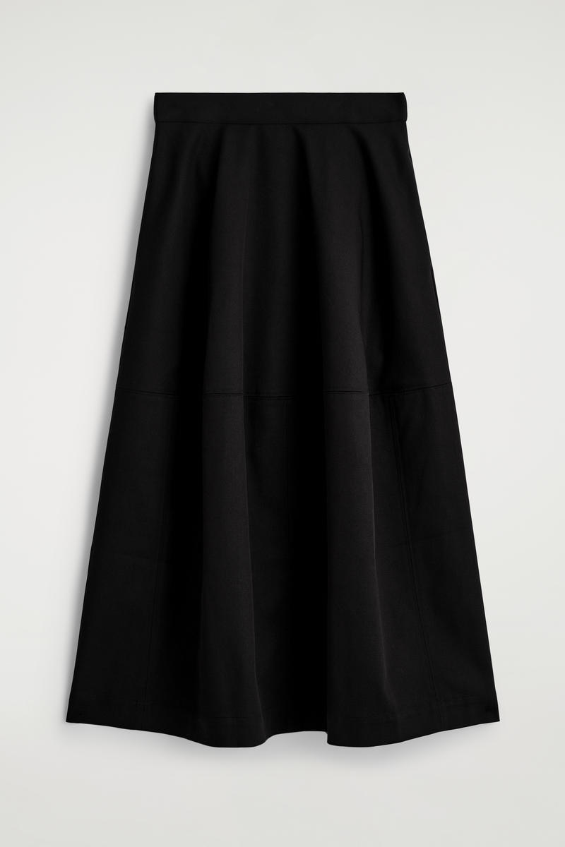 COS ボリュームのある コットンミディスカート