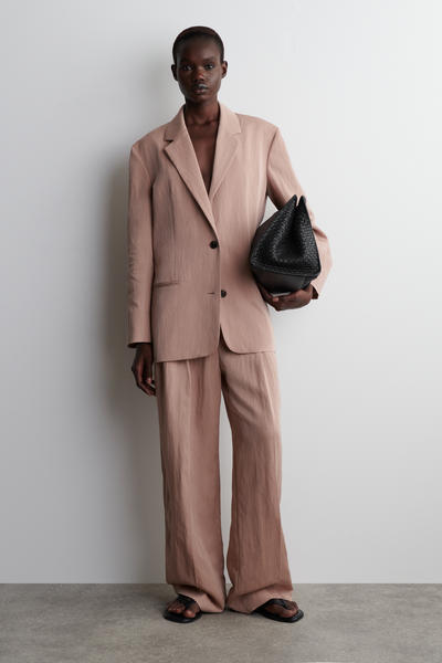 COS オーバーサイズ フルイド ブレザー