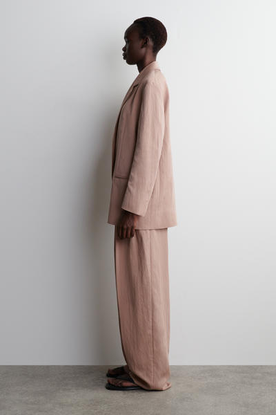 COS オーバーサイズ フルイド ブレザー