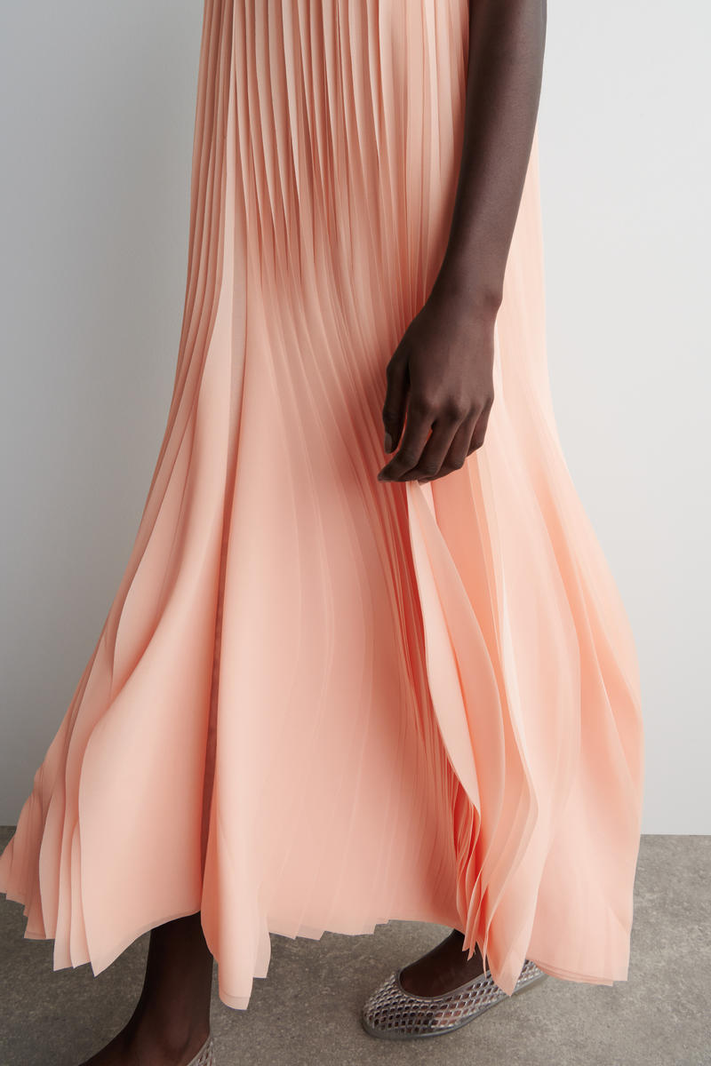 COS ペタルミディドレス