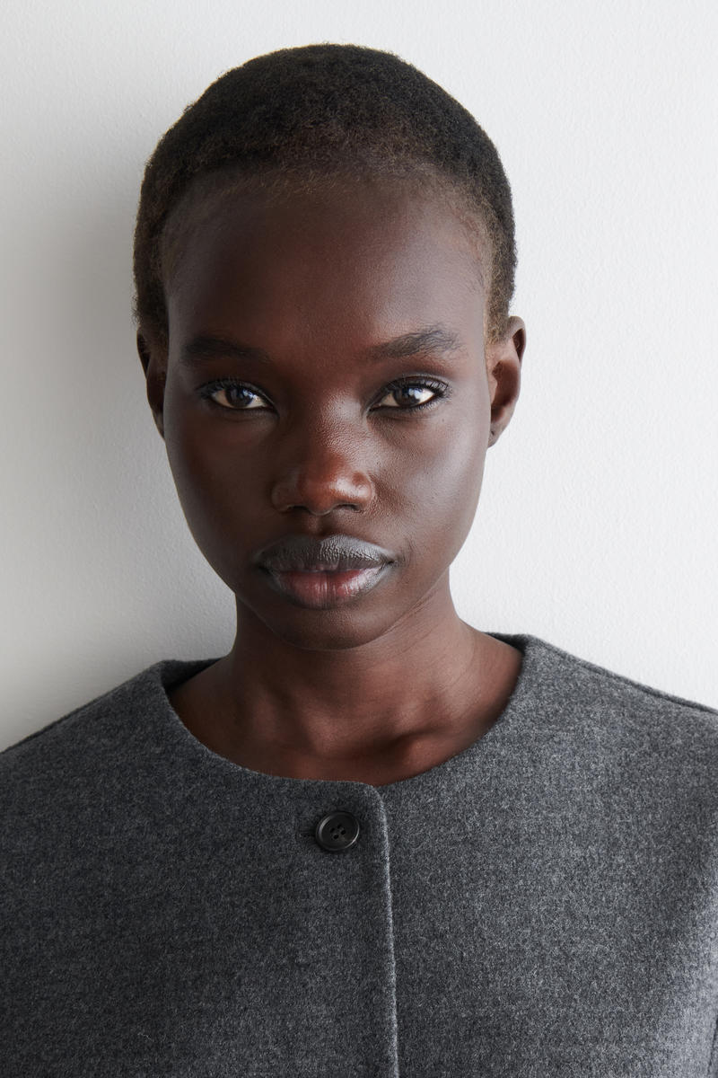 COS ボイルドメリノウールカーディガン