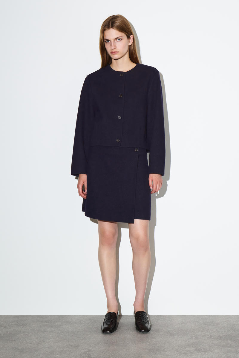 COS ボイルドメリノウールカーディガン