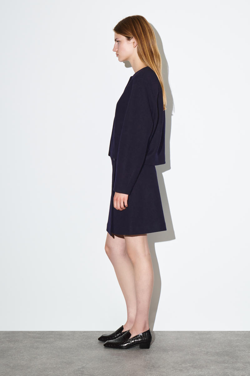 COS ボイルドメリノウールカーディガン