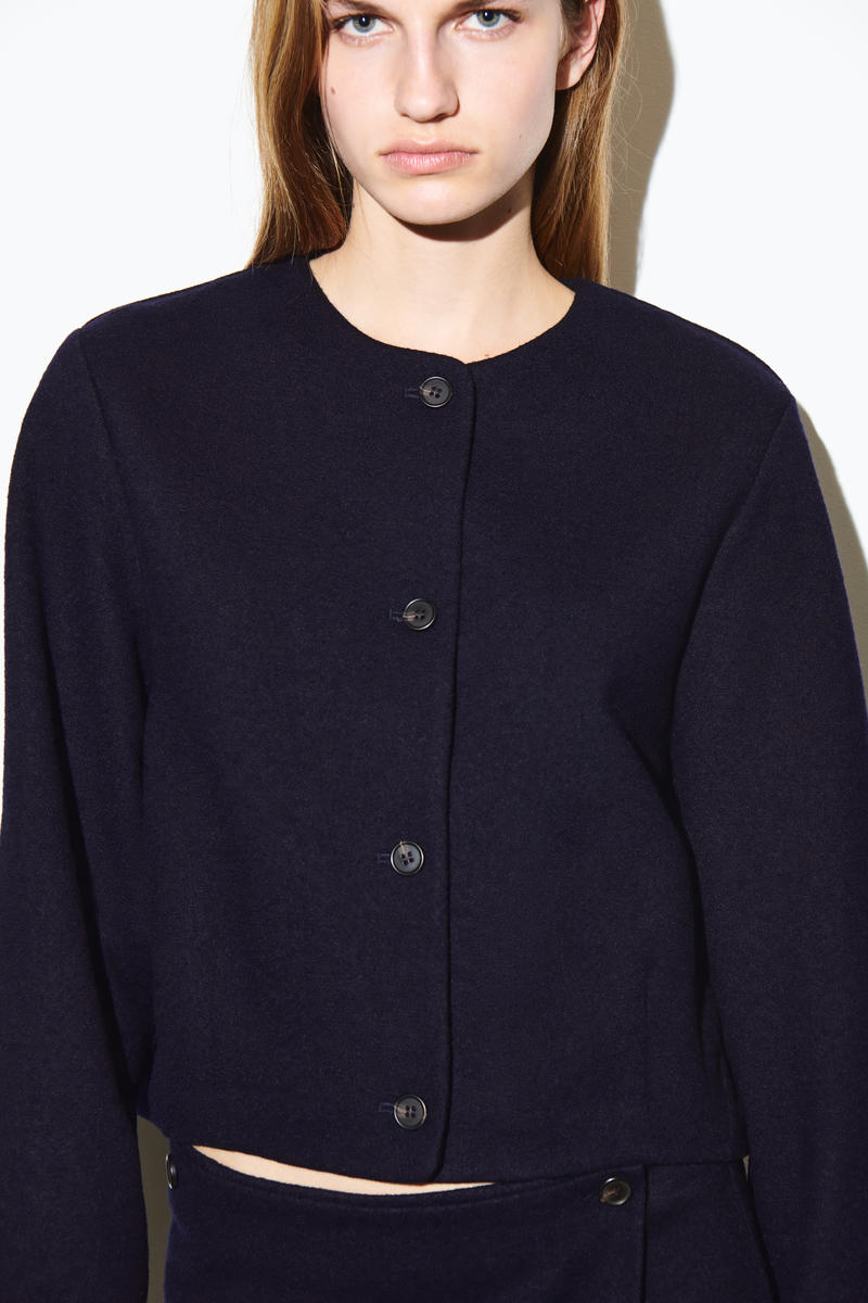 COS ボイルドメリノウールカーディガン