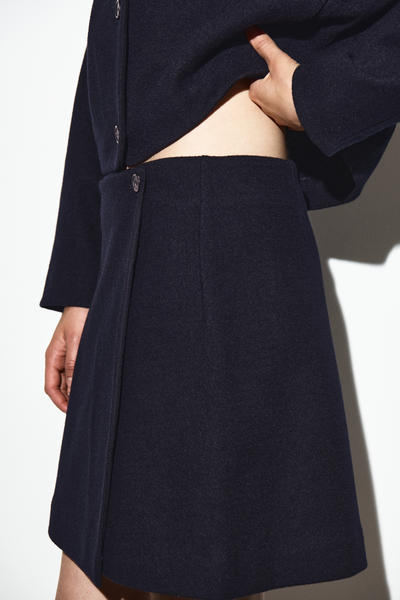 COS ボイルドメリノウールミニスカート