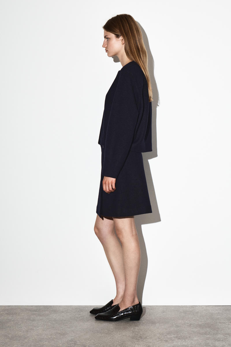 COS ボイルドメリノウールミニスカート