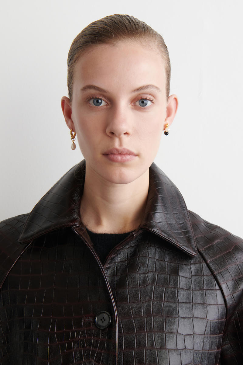 COS アシンメトリー パールイヤリング