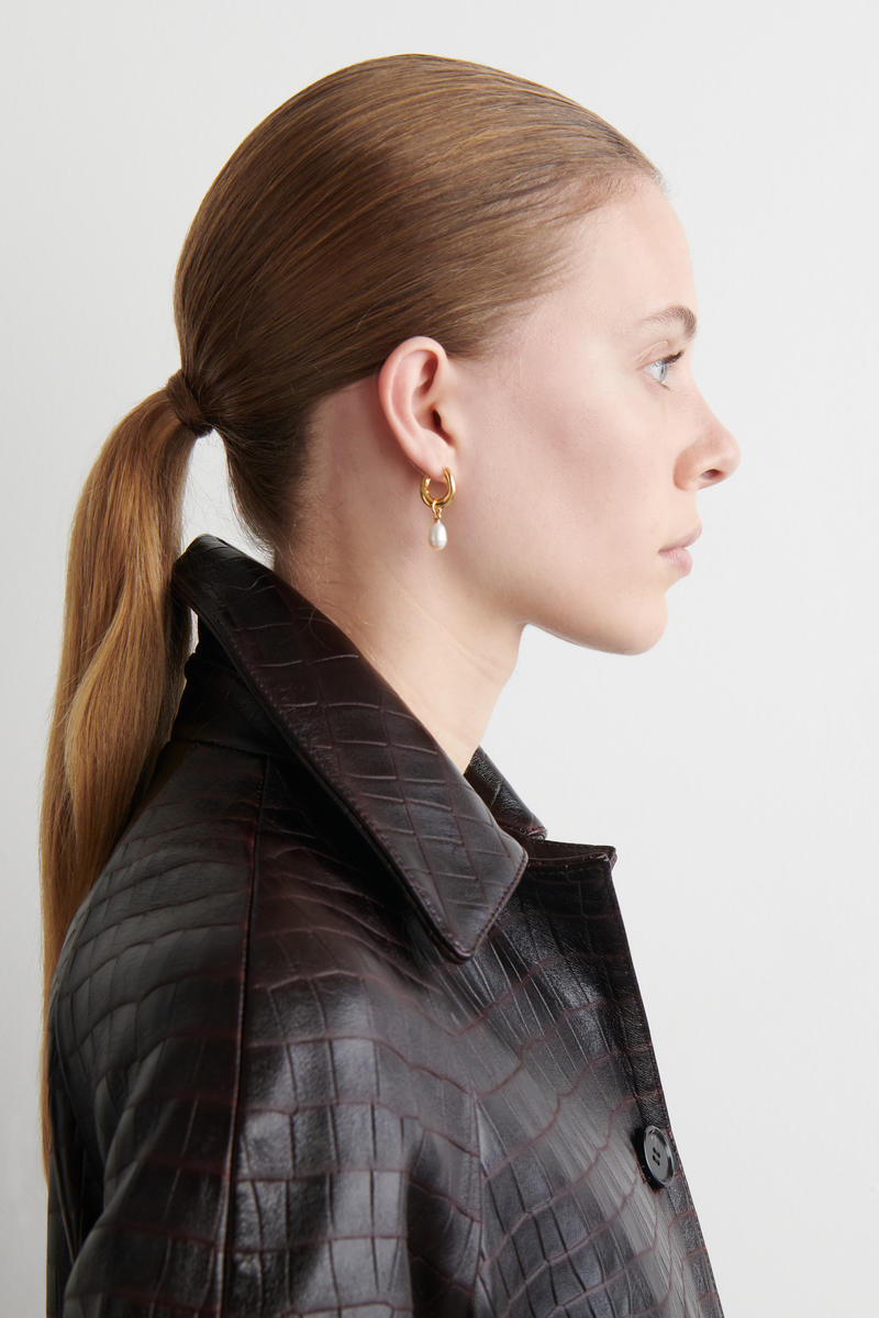 COS アシンメトリー パールイヤリング