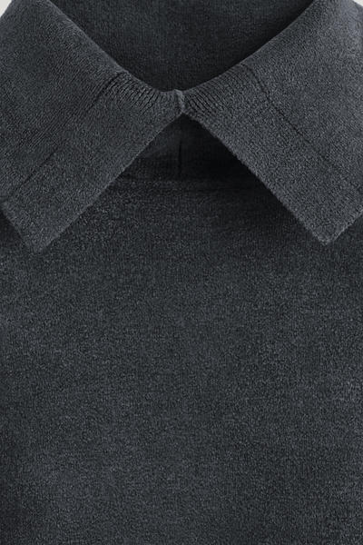 COS シェニールニット ファンネルネックセーター