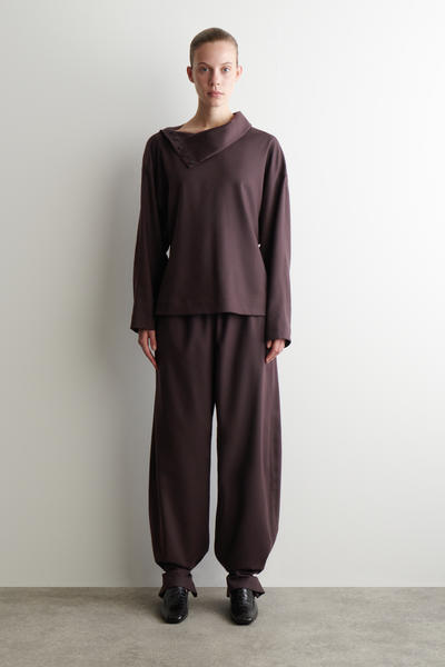 COS ウールフランネルトップ