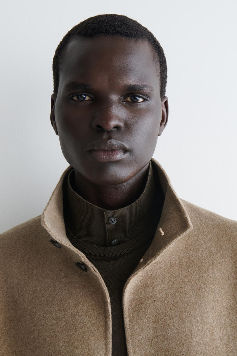 COS メリノウール ボタンカラー ジャンパー