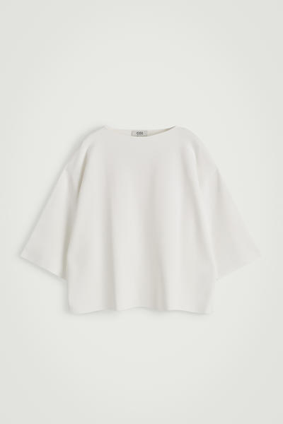COS オーバーサイズボートネックセーター
