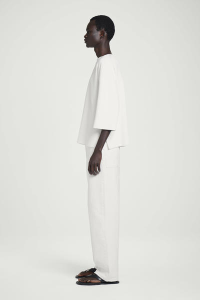 COS オーバーサイズボートネックセーター