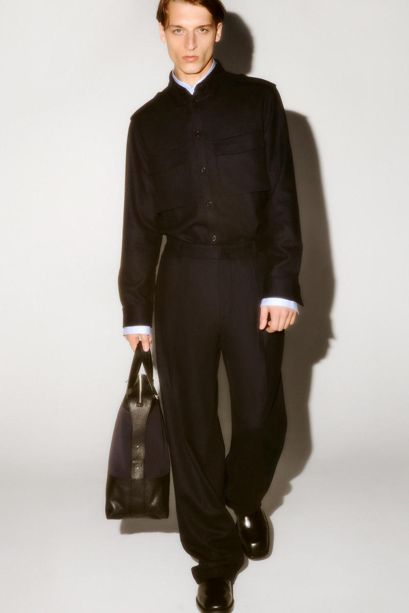 COS ボタンダウンカラーウールシャツ