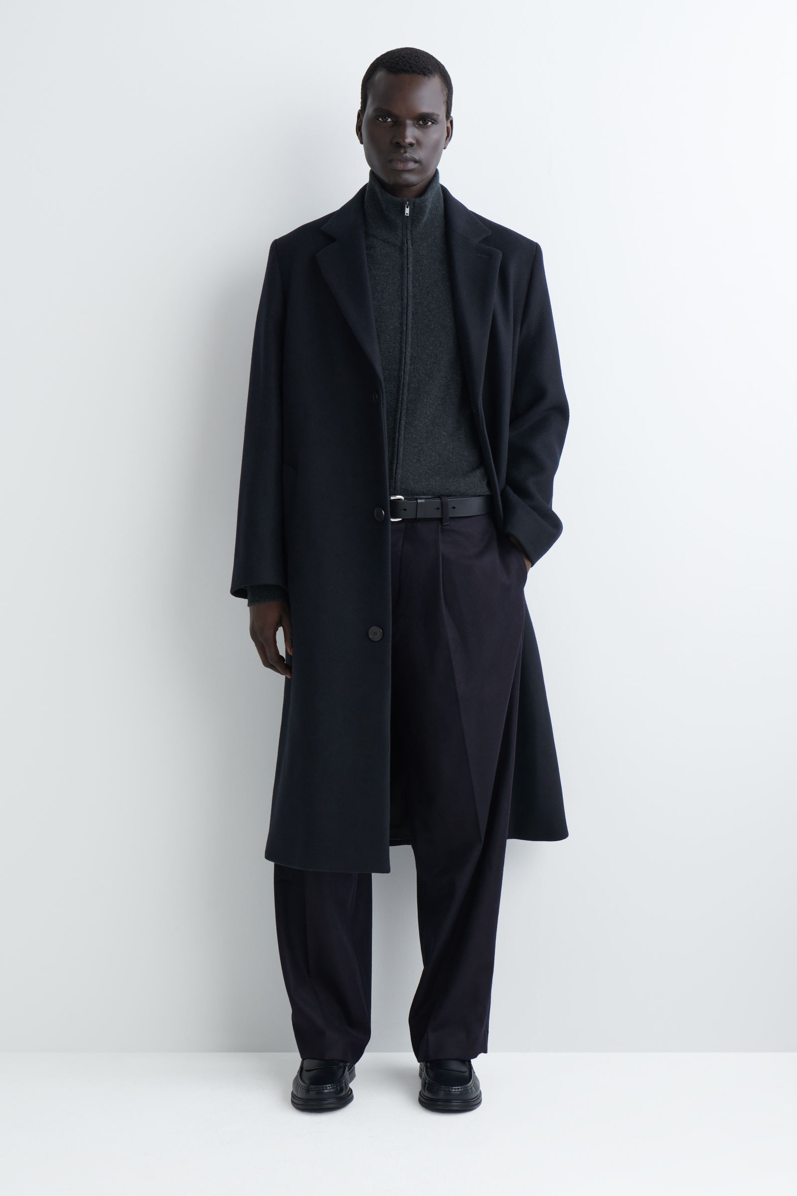 新品コスCOSオーバーサイズフィットトラペーズコート32ネイビースプリングコート TRAPEZE WOOL-BLEND COAT オーバーサイズフィット トラペーズウール