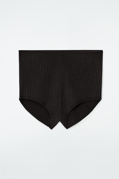 COS リブニットシルクマイクロショートパンツ