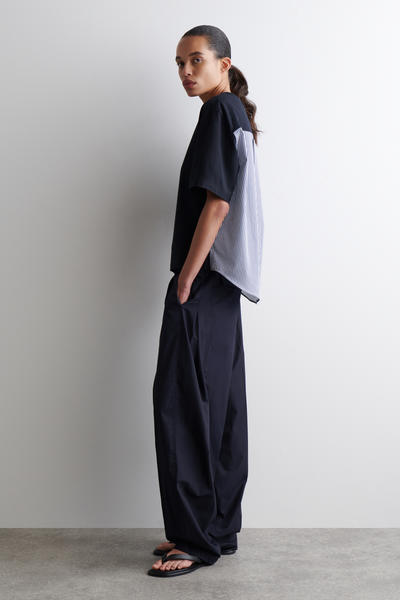 COS パネルTシャツ