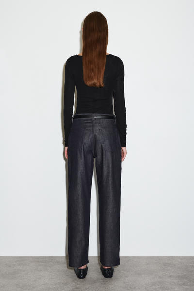 COS バレルレッグデニムトラウザーズ