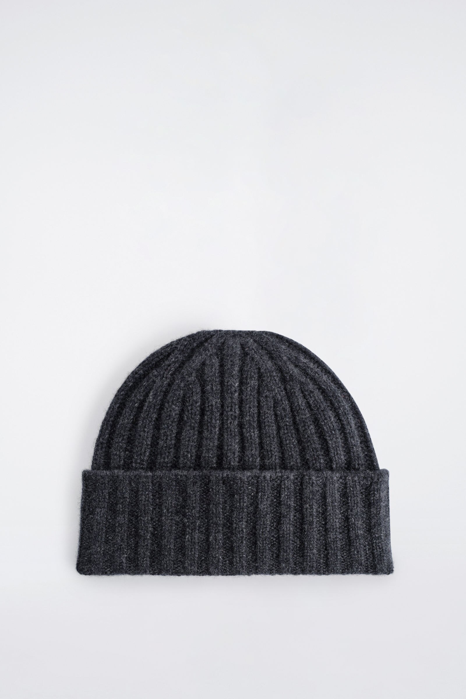 帽子 BOTTEGA VENETA Ribbed Cashmere Beanie 新品未使用】BOTTEGA VENETA ニット帽 カシミア ビーニー - メルカリ