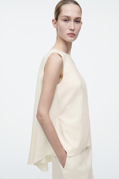 COS デコンストラクテッド オープンバックトップ