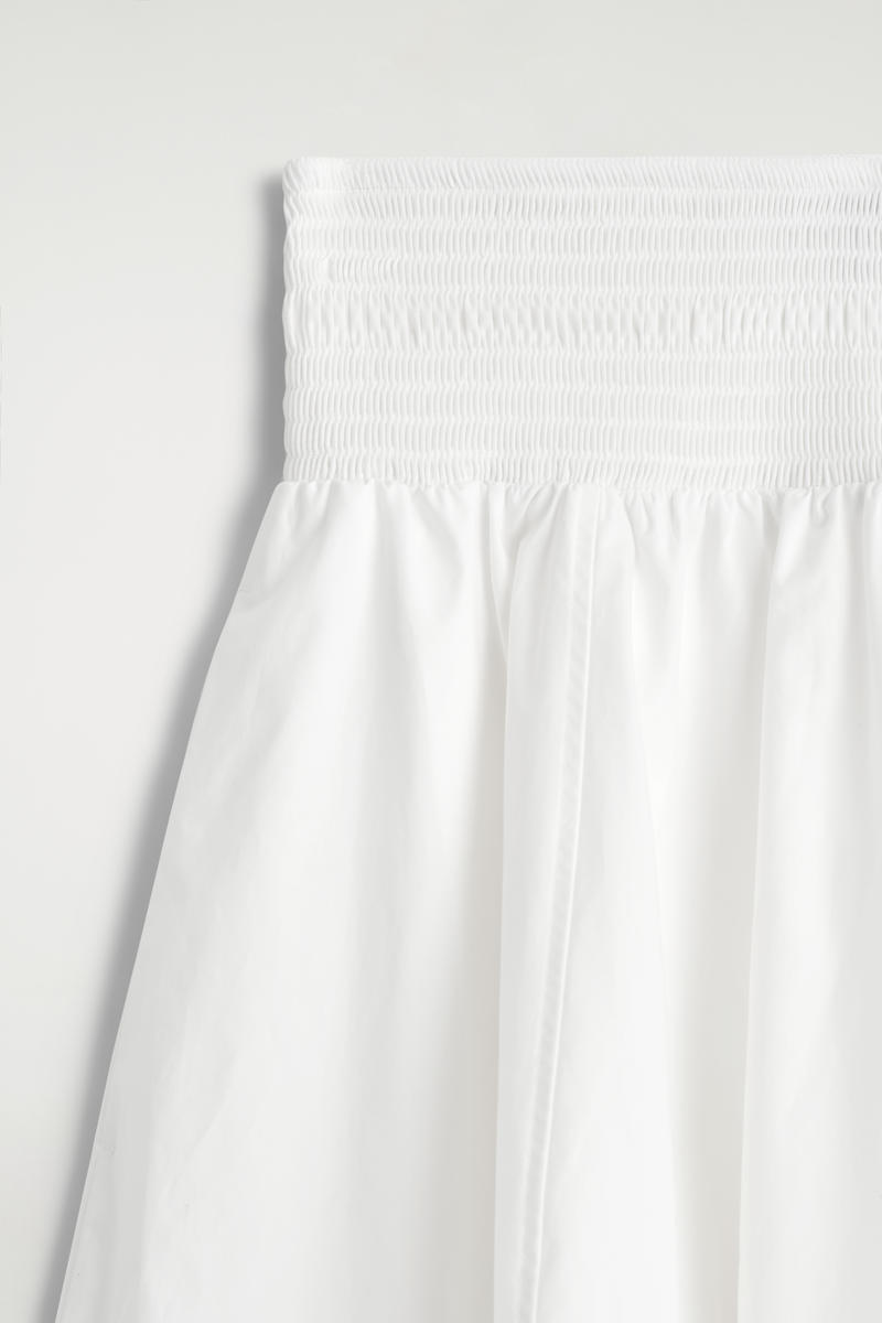 COS スモックパネルミディスカート