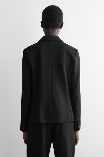 COS スリムシングルブレストブレザー