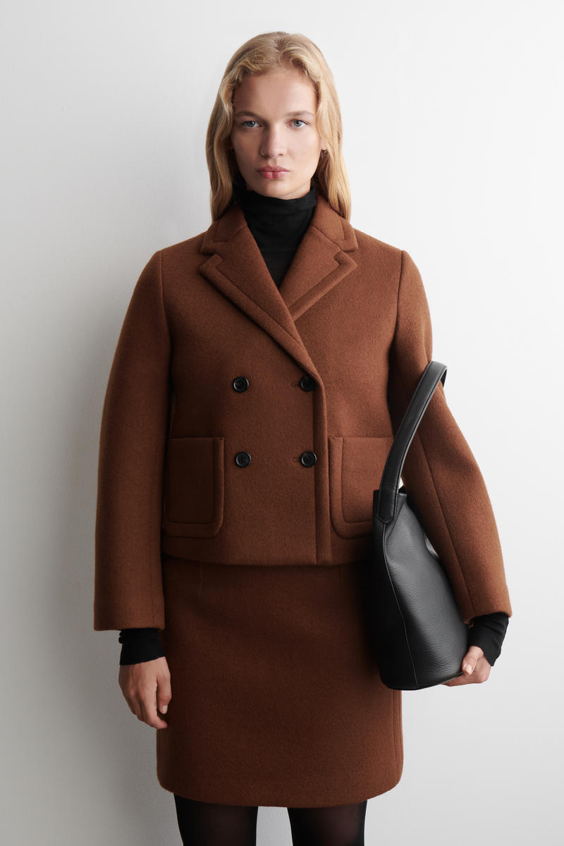 CROPPED DOUBLE-BREASTED WOOL BLAZER クロップド ダブルブレスト