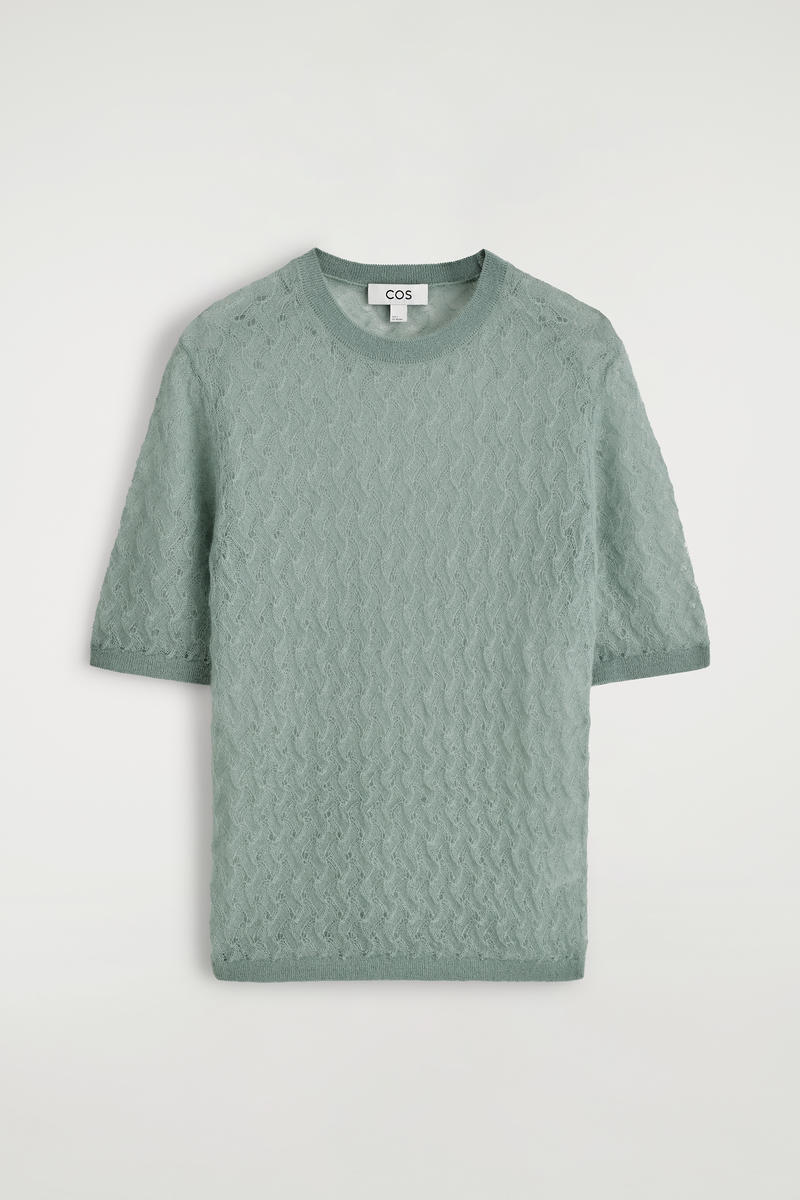 COS ポインテール編みモヘアトップ