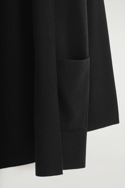 COS ドレープカラー メリノウールカーディガン