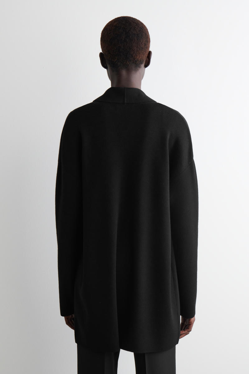 COS ドレープカラー メリノウールカーディガン