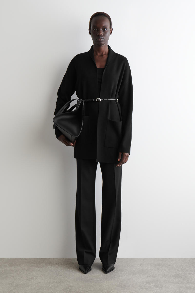 COS ドレープカラー メリノウールカーディガン